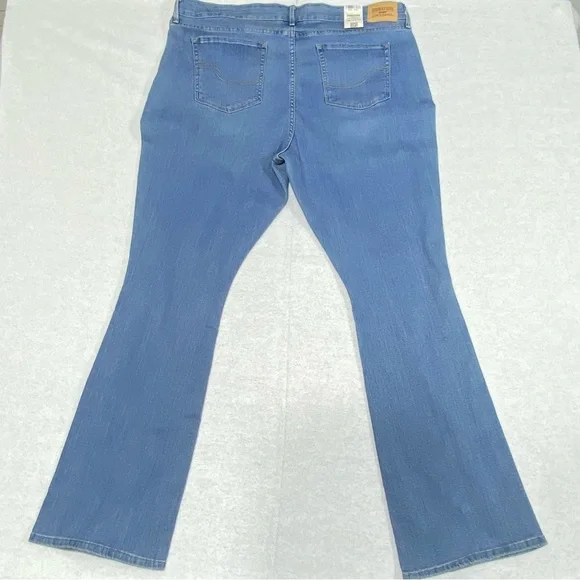 Levis Signature Gold Jeans Women's 20M Blue Bootcut Mid Rise Stretch Denim NWT - Picture 6 of 15